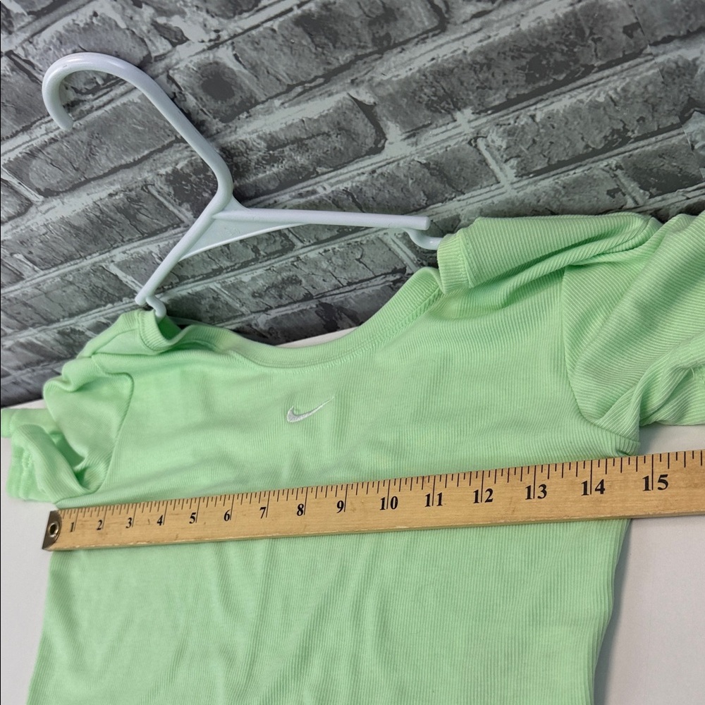 Nike Women's Lime Green Crop Top - Picture 7 of 8